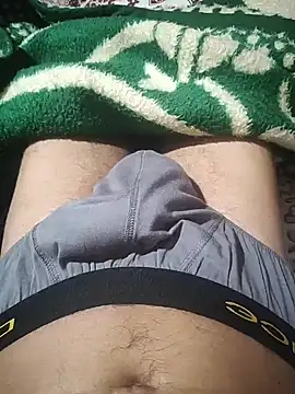 Snapshot of maroodick chatting on 02-13-26, 12:39 maroodick online show from 02-13-26, 12:39