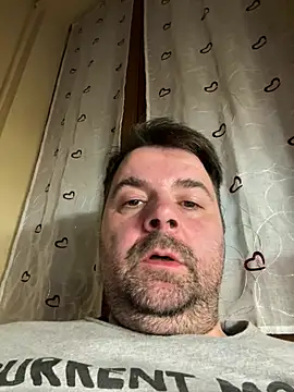 Snapshot of h4cAlex chatting on 01-11-25, 06:12 h4cAlex online show from 01-11-25, 06:12