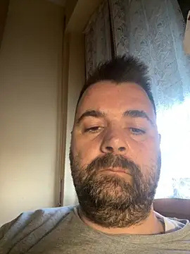 Snapshot of h4cAlex chatting on 10-08-25, 03:53 h4cAlex online show from 10-08-25, 03:53