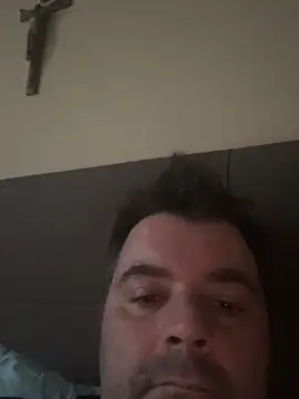 Snapshot of h4cAlex chatting on 12-05-25, 03:41 h4cAlex online show from 12-05-25, 03:41