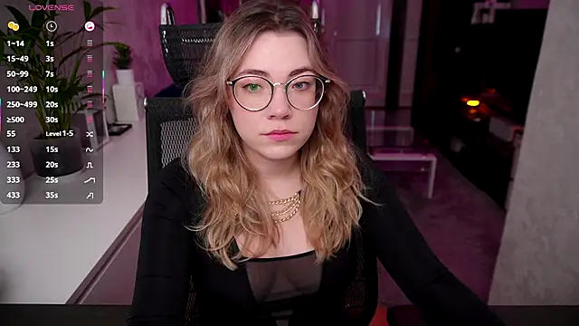 RemyCute online show from 10-18-25, 01:45