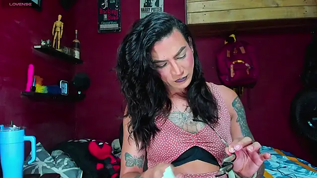 dariell smokesexx online show from 10-06-25, 08:56