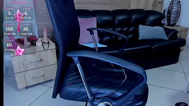 Snapshot of camilleDiaz16 chatting on 03-15-25, 10:55 camilleDiaz16 online show from 03-15-25, 10:55