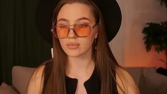 MaryHillty online show from 12-06-24, 12:16