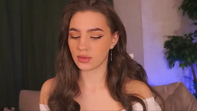 MaryHillty online show from 12-08-24, 12:19