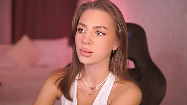 MaryHillty online show from 11-11-25, 05:13