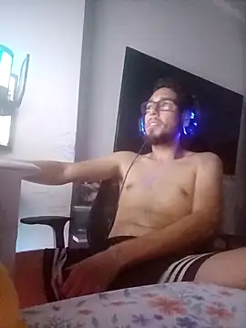 Snapshot of Mateusoliver7 chatting on 03-10-26, 09:31 Mateusoliver7 online show from 03-10-26, 09:31