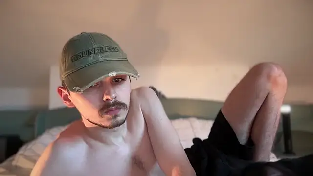 Snapshot of naked_psy chatting on 01-26-25, 02:41 naked psy online show from 01-26-25, 02:41