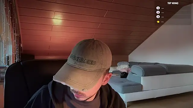 naked psy online show from 02-17-25, 06:53