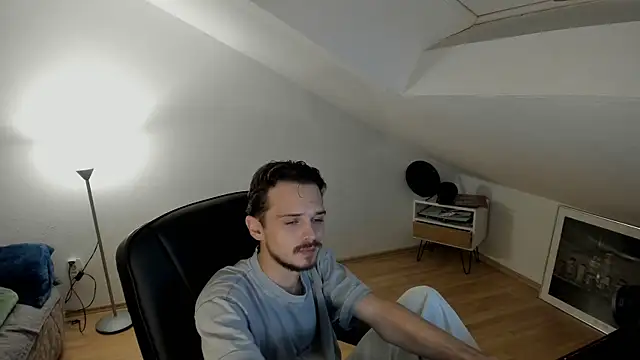 naked psy online show from 10-21-25, 10:10