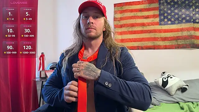 Snapshot of rusbigpaul chatting on 10-30-25, 11:00 rusbigpaul online show from 10-30-25, 11:00