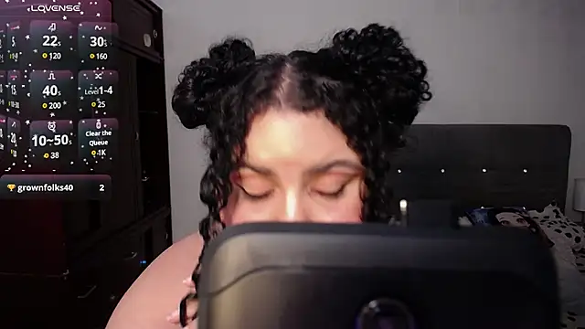 luisianacoxx online show from 12-07-24, 09:28