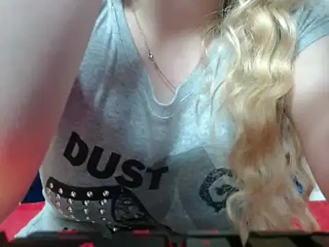 Snapshot of 69liamilk69 chatting on 12-28-24, 03:37 69liamilk69 online show from 12-28-24, 03:37