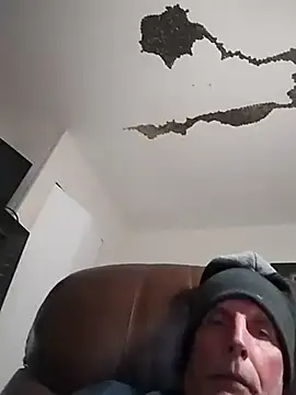 Snapshot of ColdVisitor chatting on 01-17-25, 07:51 ColdVisitor online show from 01-17-25, 07:51