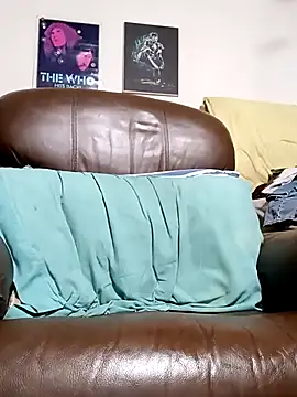 Snapshot of ColdVisitor chatting on 09-08-25, 10:31 ColdVisitor online show from 09-08-25, 10:31