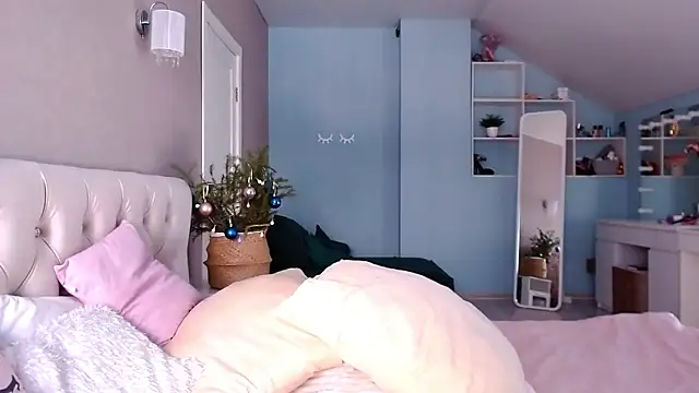 MissSiona online show from 01-03-25, 08:54