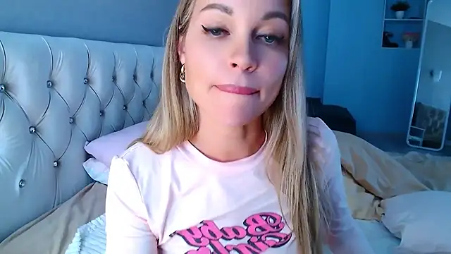 MissSiona online show from 02-05-25, 07:29