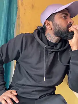 Snapshot of TiltedTen chatting on 03-13-25, 11:27 TiltedTen online show from 03-13-25, 11:27