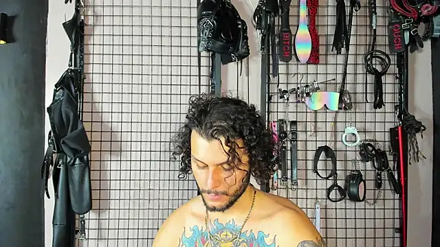 Twisted Fantasy online show from 02-07-25, 03:19