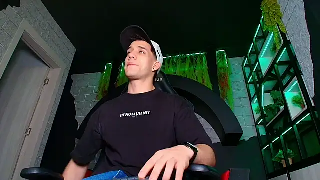 alexgiraldo  online show from 03-20-25, 11:27