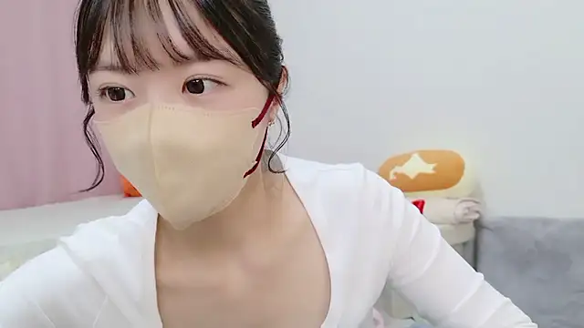 anchan  online show from 09-19-25, 02:40