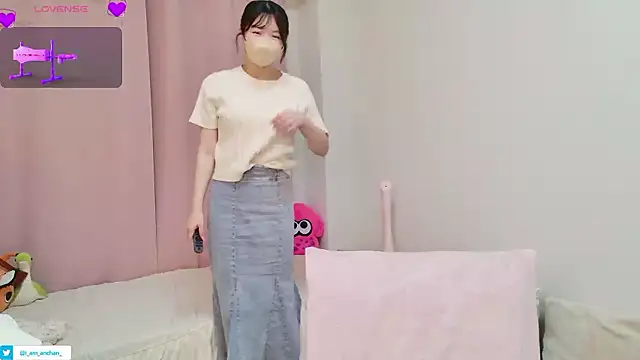anchan  online show from 06-06-26, 01:38