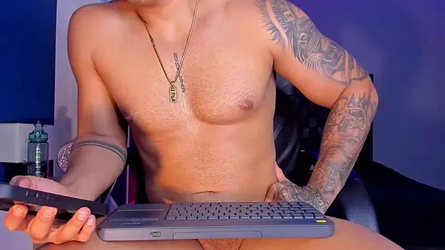 alex oficial online show from 01-17-25, 06:04