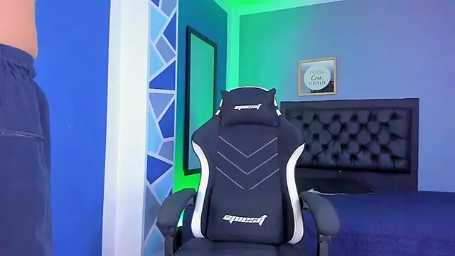 alex oficial online show from 11-16-25, 06:52