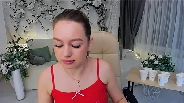 MiracleCurly online show from 11-04-25, 07:02