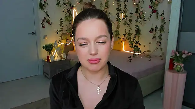 Snapshot of MiracleCurly chatting on 02-01-26, 02:15 MiracleCurly online show from 02-01-26, 02:15