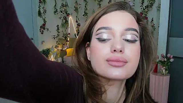 Snapshot of MiracleCurly chatting on 02-03-26, 04:01 MiracleCurly online show from 02-03-26, 04:01