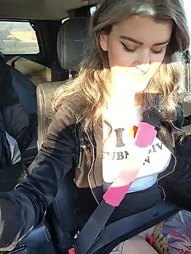 Lilmissvyx online show from 02-24-26, 04:38