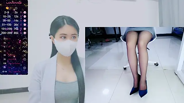 Snapshot of tt50256 chatting on 02-21-25, 12:17 tt50256 online show from 02-21-25, 12:17