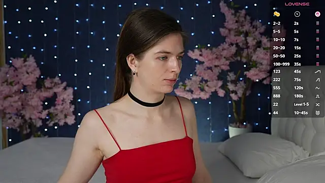 Snapshot of -Mirror-Girl- chatting on 05-04-26, 06:09 -Mirror-Girl- online show from 05-04-26, 06:09