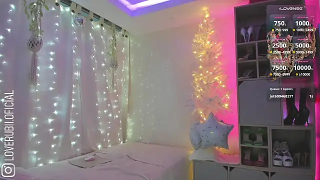 loverubii online show from 12-18-24, 10:57