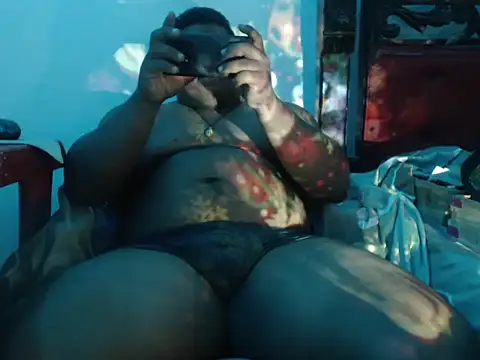 Snapshot of PONSE_LATINO chatting on 11-21-25, 05:22 PONSE LATINO online show from 11-21-25, 05:22