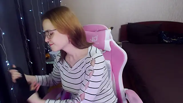 MissBrightShine online show from 02-09-25, 12:52