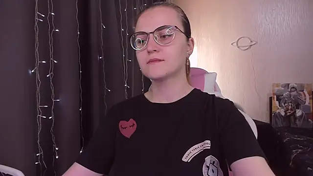 MissBrightShine online show from 10-09-25, 06:44