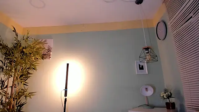  aish a  online show from 12-28-24, 01:50