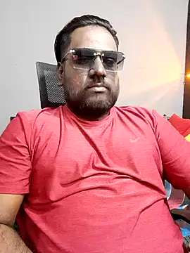 Snapshot of Rayansmith_ chatting on 02-05-25, 01:15 Rayansmith  online show from 02-05-25, 01:15