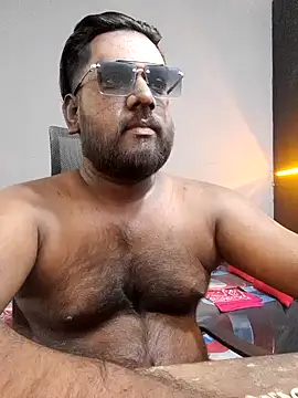 Snapshot of Rayansmith_ chatting on 02-05-25, 09:36 Rayansmith  online show from 02-05-25, 09:36