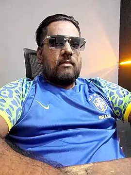 Snapshot of Rayansmith_ chatting on 02-06-25, 12:54 Rayansmith  online show from 02-06-25, 12:54