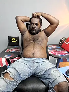 Snapshot of Rayansmith_ chatting on 03-06-25, 01:46 Rayansmith  online show from 03-06-25, 01:46