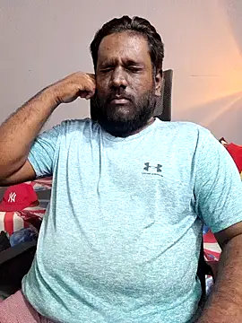 Snapshot of Rayansmith_ chatting on 03-14-25, 01:46 Rayansmith  online show from 03-14-25, 01:46