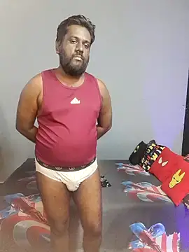 Snapshot of Rayansmith_ chatting on 10-19-25, 10:54 Rayansmith  online show from 10-19-25, 10:54