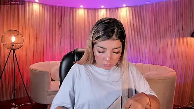 LisaMonroe  online show from 02-03-25, 11:31