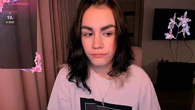 Snapshot of _selectrra chatting on 12-04-24, 02:26  selectrra online show from 12-04-24, 02:26