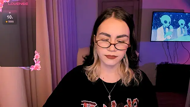 Snapshot of _selectrra chatting on 12-11-24, 03:05  selectrra online show from 12-11-24, 03:05