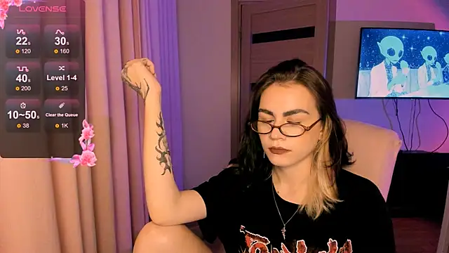 Snapshot of _selectrra chatting on 12-11-24, 06:09  selectrra online show from 12-11-24, 06:09