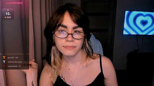 Snapshot of _selectrra chatting on 01-10-25, 02:13  selectrra online show from 01-10-25, 02:13